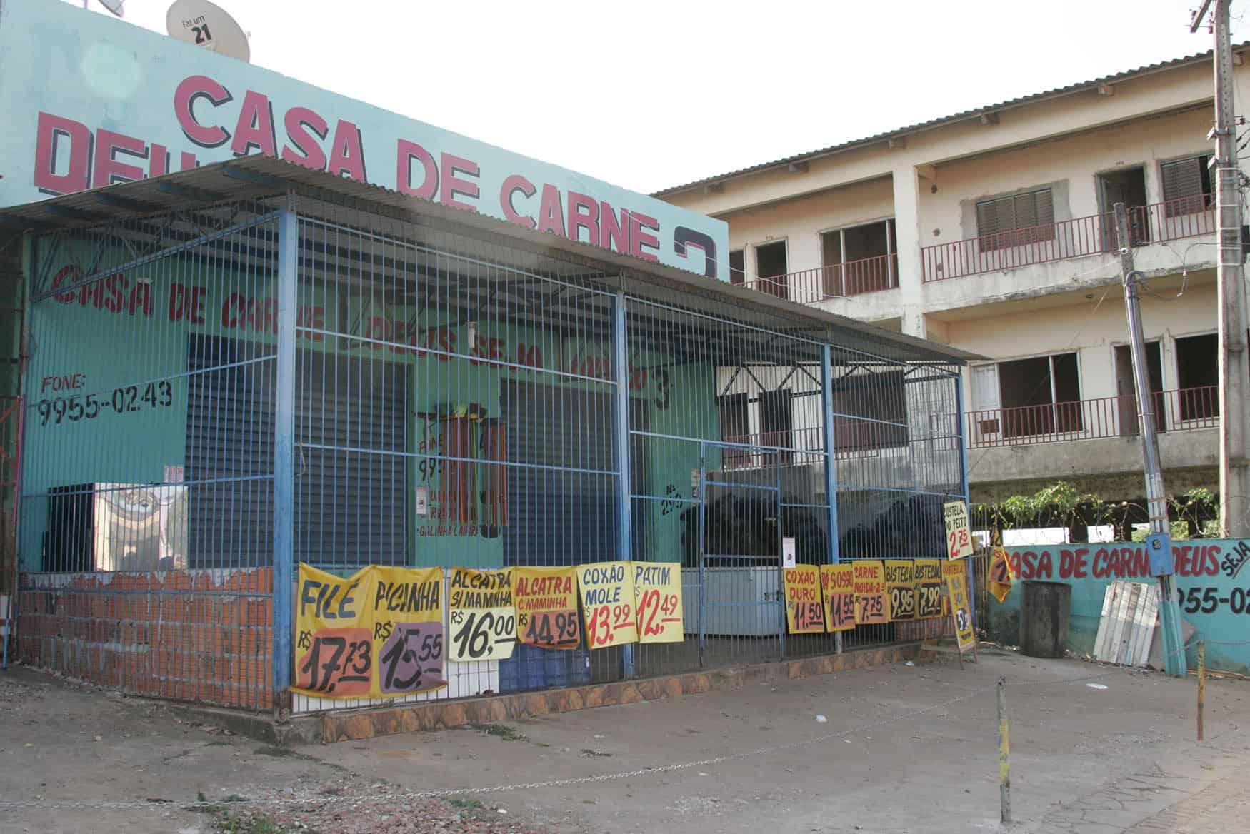 Casa de Carne está de portas fechadas desde o assalto ocorrido no domingo passado. (Foto: Odair Leal/ A GAZETA)