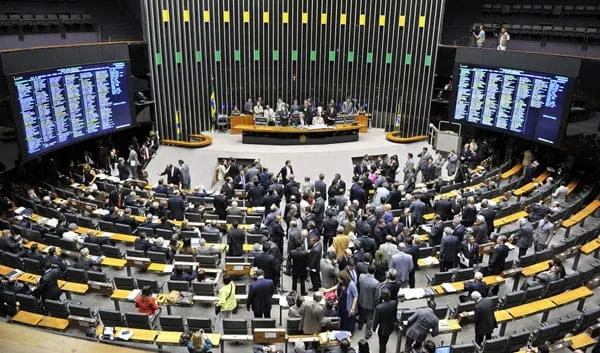 Senado aprova aposentadoria compulsória aos 75 anos para o servidor público 1 Senado aprova aposentadoria compulsória aos 75 anos para o servidor público