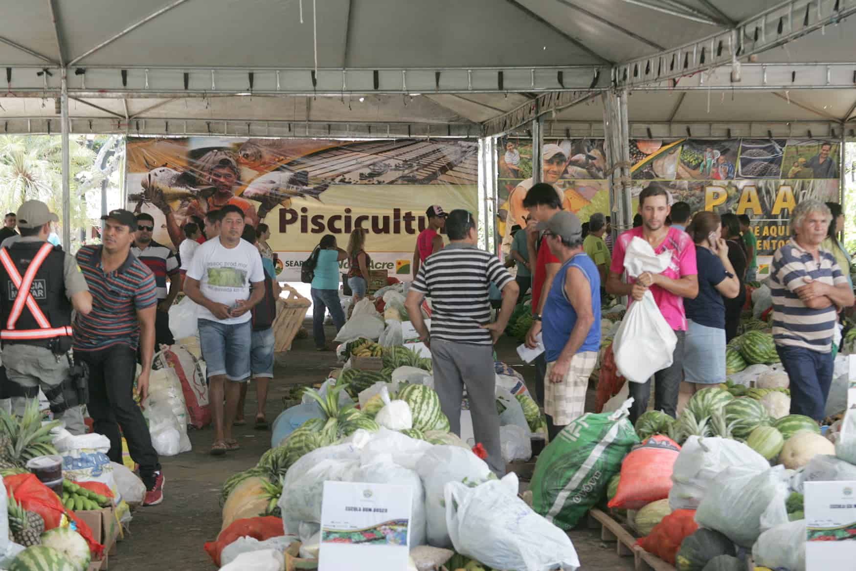 “PAA garante que nosso público tenha refeições saudáveis e de boa qualidade”, afirmou a representantes de uma das entidades beneficiadas pelo programa 2 Aquisição de alimentos - OL (1)