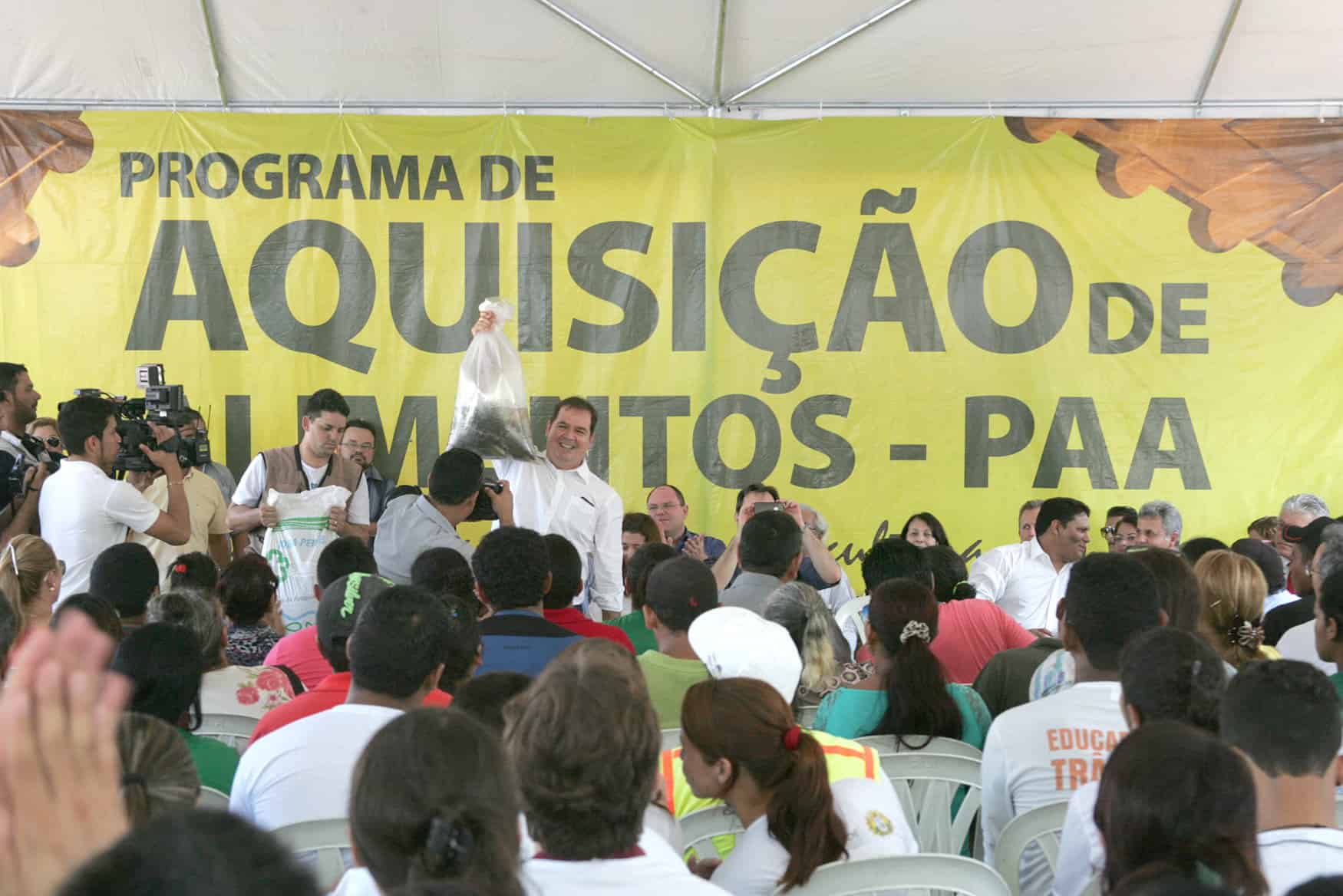 “PAA garante que nosso público tenha refeições saudáveis e de boa qualidade”, afirmou a representantes de uma das entidades beneficiadas pelo programa 6 Aquisição de alimentos - OL (14)