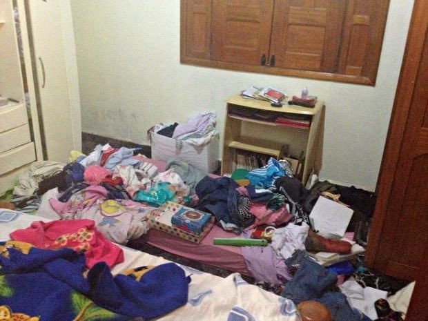 Bando invade residência proprietário reage e amarra um dos assaltante (3)