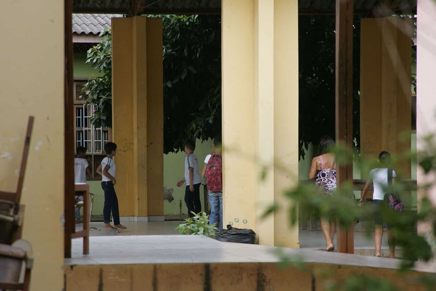 Aluno que detonou bomba caseira em sala de aula será transferido, afirma coordenador 2 Bomba na escola - OL (7)
