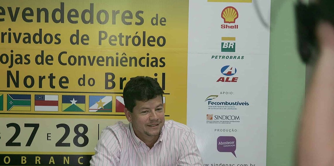 Consumidores se revoltam com reajuste na gasolina