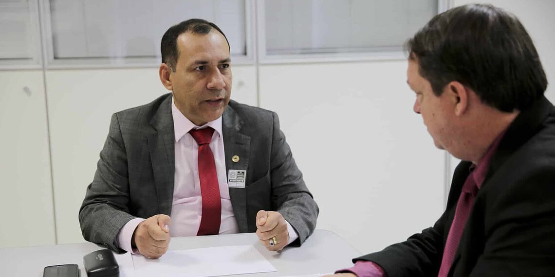 Deputado destaca reunião em Brasília para liberação de medicamento para da hepatite C