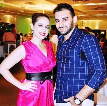 EVENTO - Elias Sarkis (na foto com a prima e cantora Iana Sarkis), canta logo mais em um jantar promovido pela loja maçônica 7 de Setembro, no JB Grill. Sucesso garantido! 