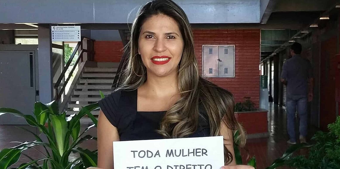 Com o sonho de engravidar, mulher começa campanha pelo direito de ser mãe 1 Kamila já gastou até R$ 10 mil em exames e medicamentos. (Foto: ARQUIVO PESSOAL)