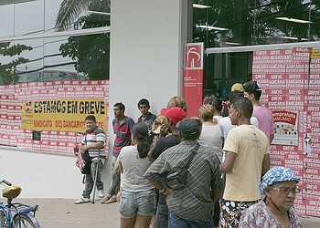 Com greve de bancos, consumidores devem ficar atentos a vencimento de contas