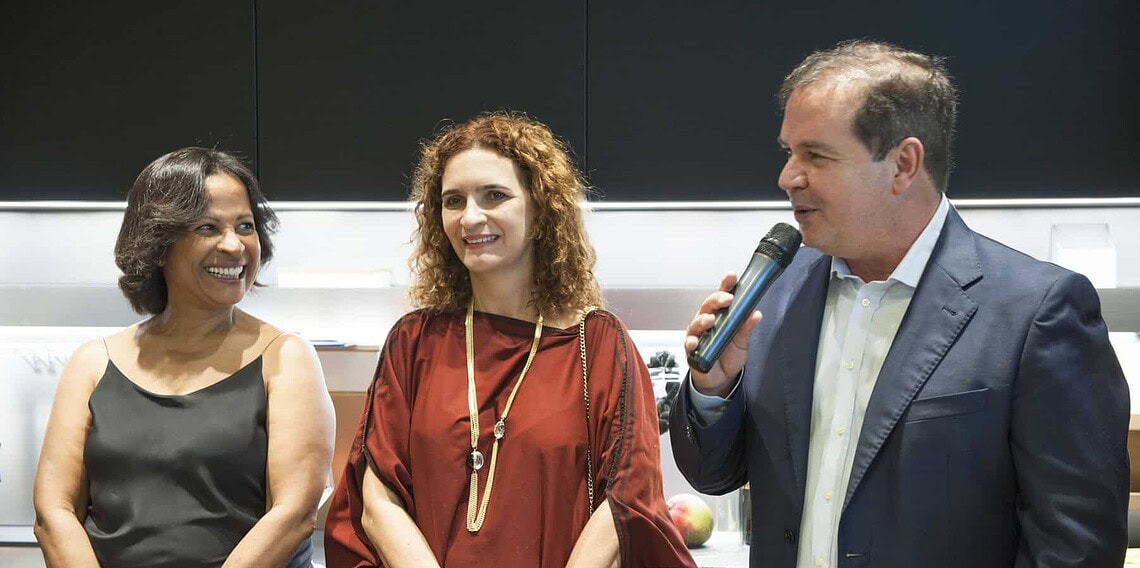 Governador Tião Viana e primeira-dama Marlúcia Cândida apresentam na Itália trabalhos desenvolvidos no Acre. (Foto: Agencia Acre)