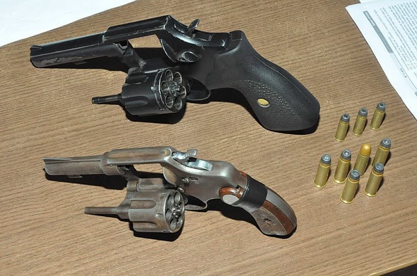 PM prende dupla armada após assalto à criança de 10 anos