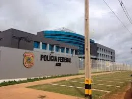 Polícia Federal apreende oito mil maços de cigarros contrabandeados