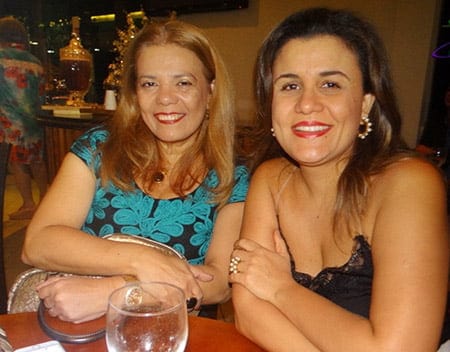 BETH NEWS: 25/09/2015 - Niver Natasha e Sinara Lisboa 8 Sárvia Lima e Daniela Carvalho no Café Colonial da ABMCJ