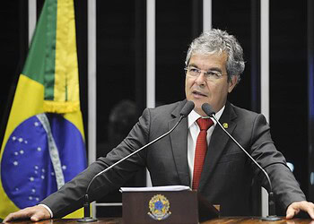 Jorge Viana aposta na derrubada do financiamento empresarial por veto ou decisão do STF