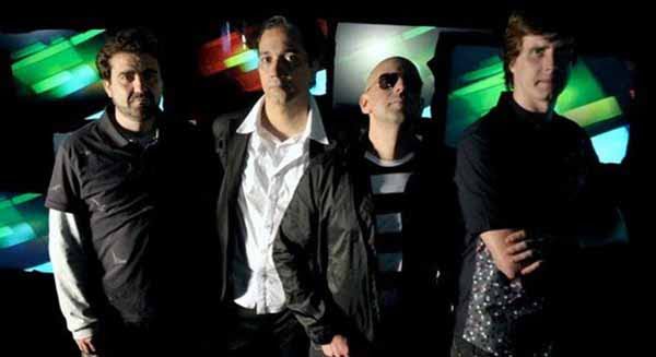 É HOJE - Biquini Cavadão já está na cidade para logo mais se apresentar no Rock em Ação, projeto da empresa Ação Eventos. O show marca três décadas de muito sucesso e de uma história fascinante dedicada ao rock brasileiro. Doses de nostalgia com pitadas de muita irreverência, característica da banda. Quer curtir? Venha pro Camarote na Medida, ligue 9923-9013.