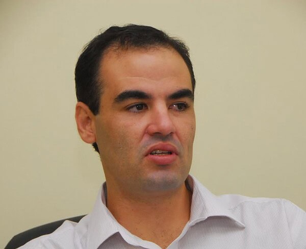 Tiago Viana é absolvido em processo sobre fraudes em licitação da Saúde