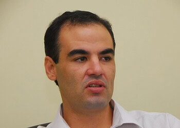 Tiago Viana é absolvido em processo sobre fraudes em licitação da Saúde