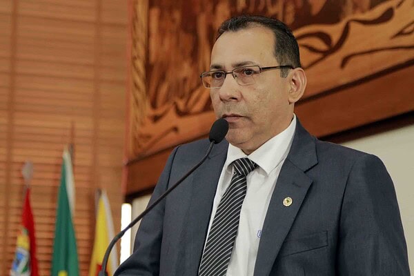 Deputado comemora aprovação de PL que beneficia portadores de hepatites B e C