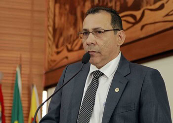 Deputado comemora aprovação de PL que beneficia portadores de hepatites B e C