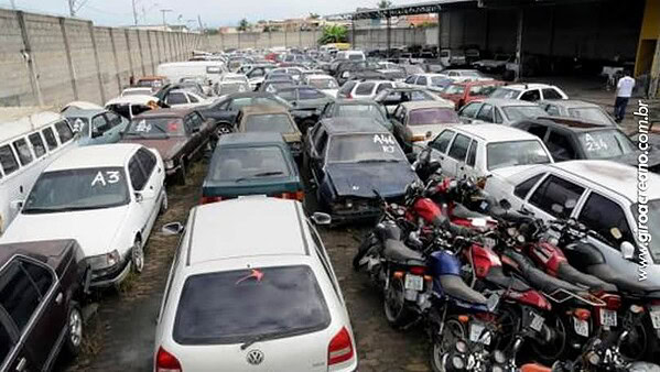Detran afirma que veículos apreendidos só vão a leilão após comunicar proprietários