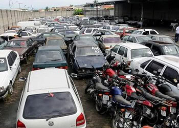 Detran afirma que veículos apreendidos só vão a leilão após comunicar proprietários