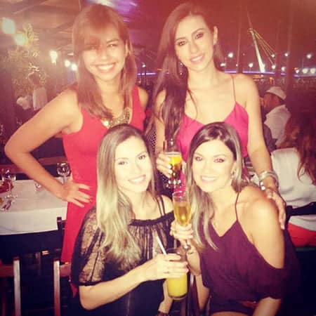 Limite do vício 1 A família Martinello comemorando a vida na Companhia do Marisco, na sexta-feira