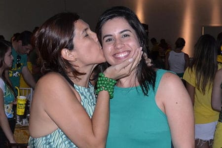 Limite do vício 2 Sinara Lisboa ganhou festa à fantasia no dia 19 para comemorar seu aniversário. Na foto com a mãe Socorro Rodrigues. Parabéns!