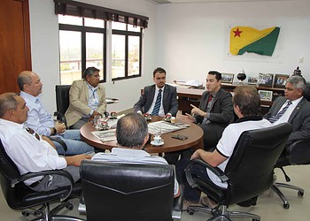 Deputados estaduais reúnem-se com presidente da Fieac para tratar sobre Sistema S