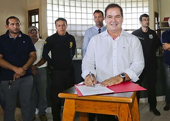 Governo inicia reforma da delegacia e implantação do IML