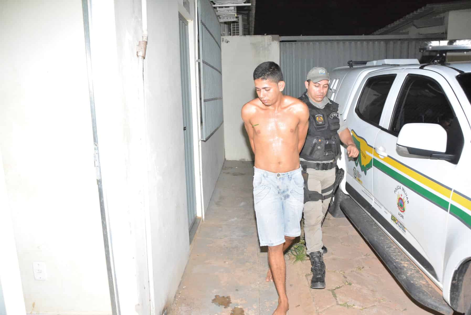 Traído pela tecnologia: homem usa celular para cometer assalto e acaba preso 2 3 - Traído pela tecnologia homem usa celular para cometer assalto e acaba preso (3)