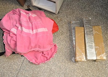 Adolescente de 17 anos é apreendida com 5 quilos de maconha prensada