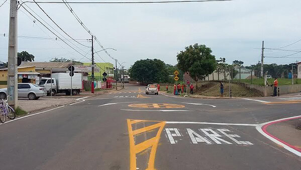 Rbtrans implanta mini rotatória no Xavier Maia e amplia ciclovia