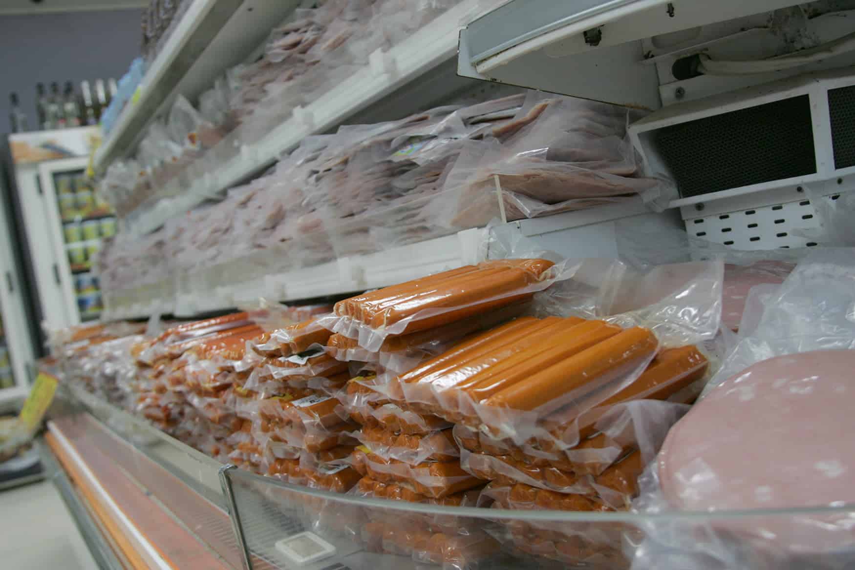 Supermercados acreditam que vendas de carnes processadas podem cair 3 Carnes processadas - OL (4)