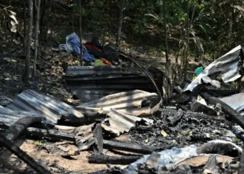 Idoso morre carbonizado em incêndio na própria casa