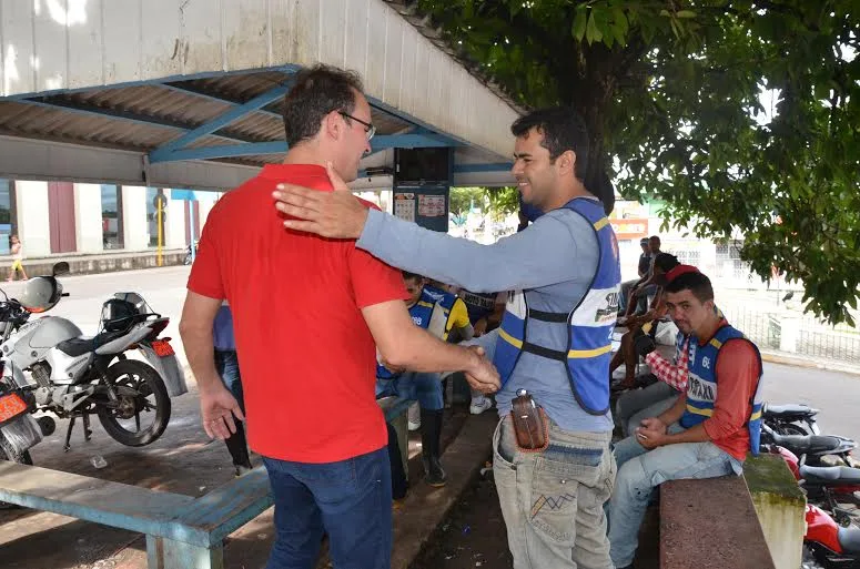 Leo de Brito apresenta PL que torna mototaxímetro obrigatório em cidades com mais de 40 mil habitantes 1 Leo de Brito apresenta PL que torna mototaxímetro obrigatório em cidades com mais de 40 mil habitantes