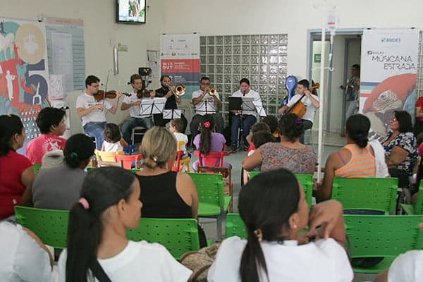 Festival leva música ao Hospital das Crianças e Apae 2 Apresentações foram realizadas por alguns membros da Orquestra Sinfônica do Theatro da Paz. (Foto: Odair Leal/ A GAZETA)