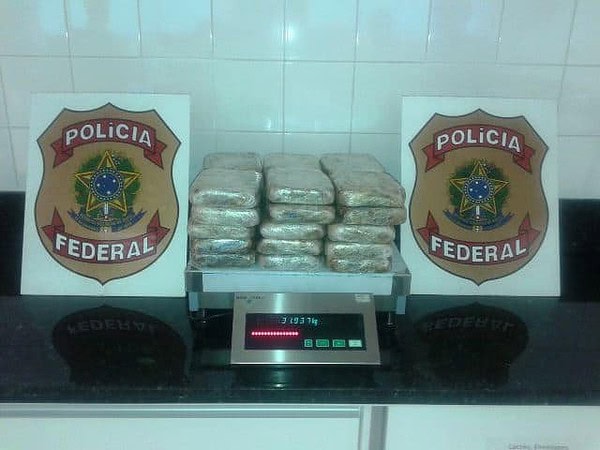 Policia Federal apreende 30 kg de cocaína na BR-364