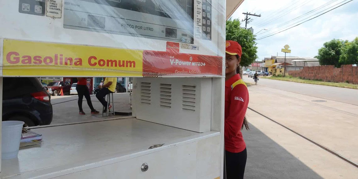 Sindicato dos Postos de Combustível fala que crise chegou e demissões já estão ocorrendo