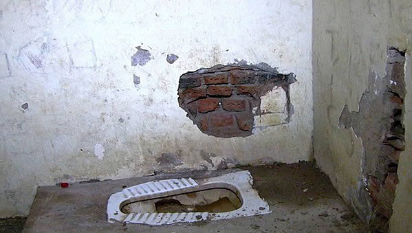 Presos quebram cela na DEFLA exigindo transferência para o Presídio