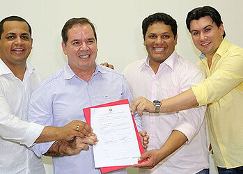 Termo de cooperação foi assinado pelo governador Tião Viana nesta terça-feira. (Foto: Sergio Vale)