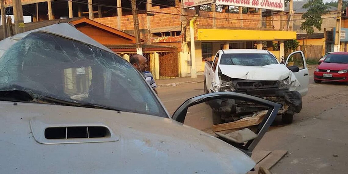 Suposto “racha” termina com quatro pessoas gravemente feridas no interior 1 Polícia busca testemunhas que possam confirmar a participação dos jovens em “racha”