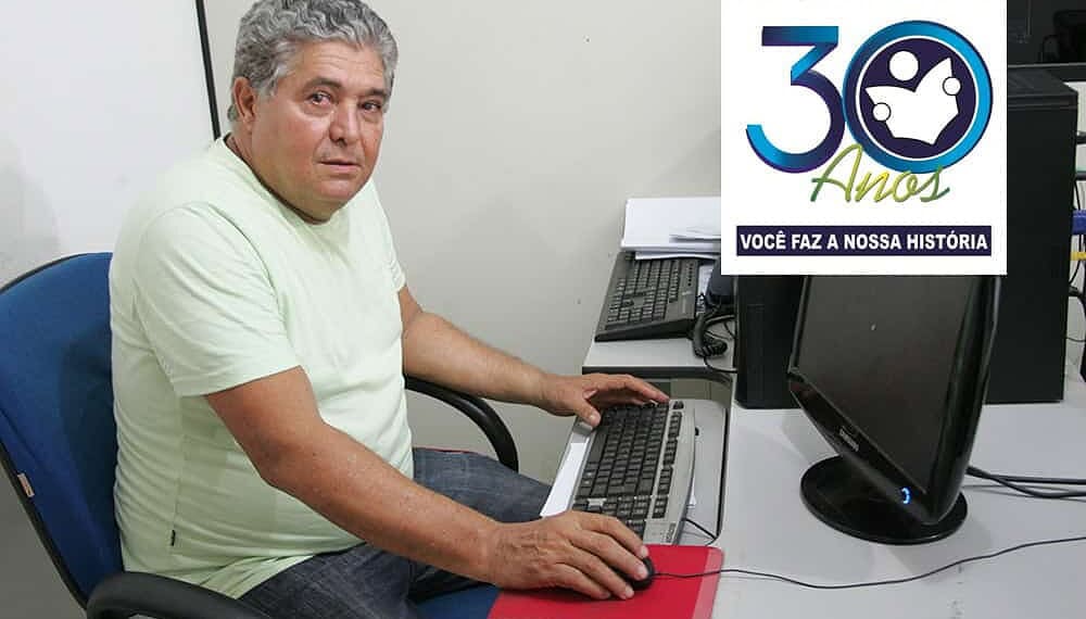 Clodoaldo Melo é funcionário do jornal A GAZETA desde 1998 e guarda muitas histórias. (Foto: Odair Leal/ A GAZETA)