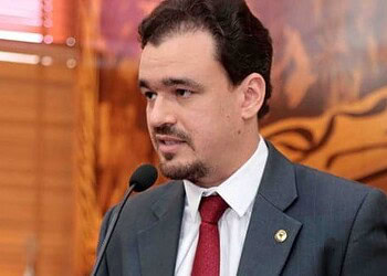 Líder do governo na Aleac destaca a efetividade do programa Ruas do Povo