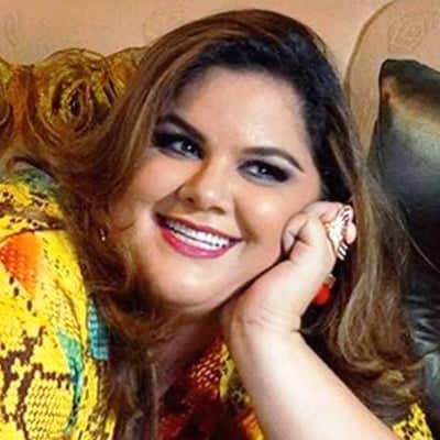 MURAL VIP -  A empresária Karina Bartholo é sucesso com sua loja, a Karibiju, que trabalha a moda plus size na região. Opções incriveis e de muito bom gosto! Rua Benjamin Constant, 977/ Centro.  