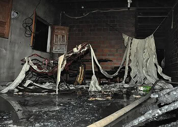 Bandidos incendeiam casa no bairro Santa Maria