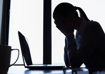 Ex-empregada chamada de ‘carniça’ e ‘lambe-sal’ receberá 35 mil de danos morais na Justiça do Trabalho de Rio Branco