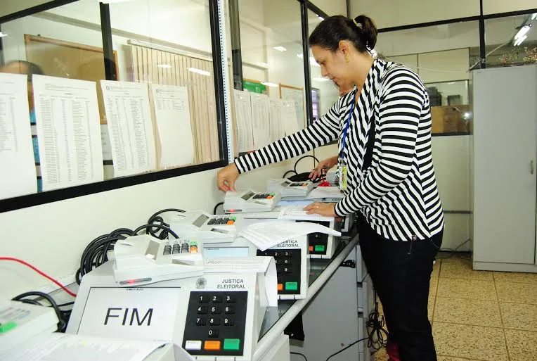 TRE/AC cede urnas eletrônicas e de lona para a eleição de conselheiros tutelares