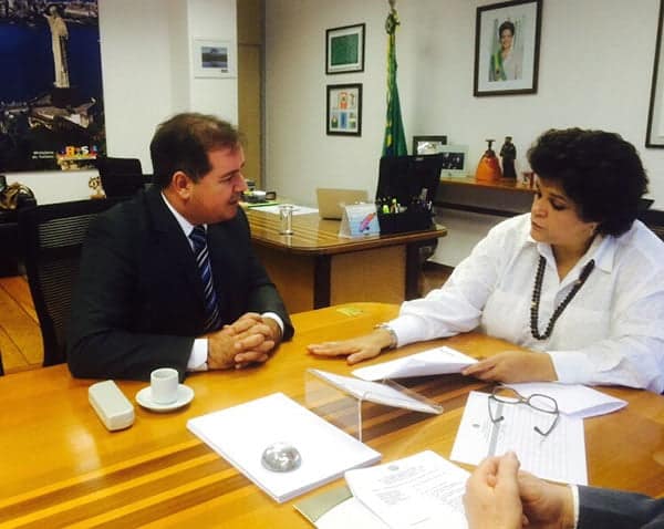 Governos se comprometeram a acelerar a implementação do Código Florestal. (Foto: Foto: Gleycy-Lam)