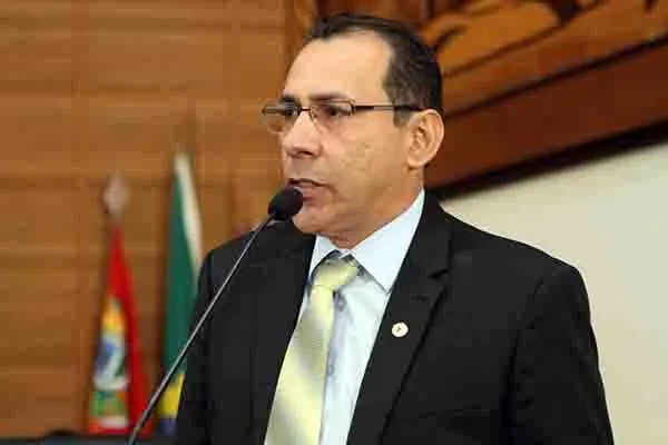 Deputado comemora gratuidade em transporte intermunicipal aos portadores de hepatite