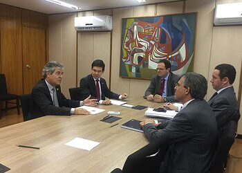 Audiência com ministro do Planejamento trata da redução de ICMS para aviação no Brasil