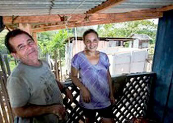 Maria e o marido têm acesso a água de qualidade. (FOTO: ubirajara machado/ ascom mds)