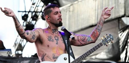 SHOW – Detonautas se apresenta logo mais no Hotel Comfort no Rock In Ação. Banda Versalles, de Rondônia, e grupos de rock de Rio Branco também abrilhantam a festa. Camarote Na Medida, em frente ao palco, oferece servico de open bar e ilha de frios. Ligue e adquira o seu ingresso: 9923-9013.  